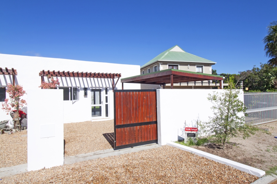 3 Bedroom Property for Sale in Milkwood Park Western Cape